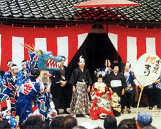  愛本姫社祭り（お光と大蛇の婚礼）