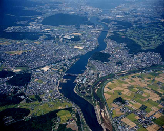 大津市を流れる瀬田川