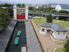 三栖閘門周辺に整備されたの河川公園