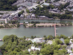 塔の島周辺（右岸側より撮影）