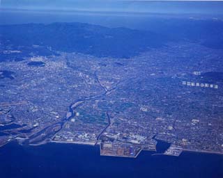 松山平野（道後平野）中心部を流れる重信川