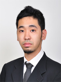 中村亮介