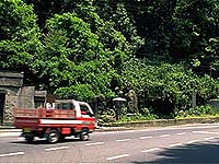 逢坂関跡