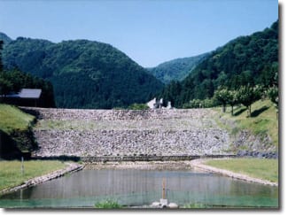羽根谷砂防堰堤