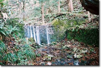 正法寺川狸沢第一号石堰堤