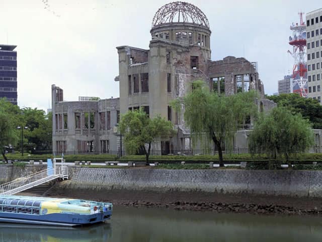 原爆ドームの画像