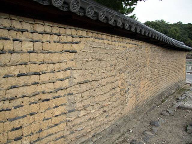 練り塀／煉り塀の画像