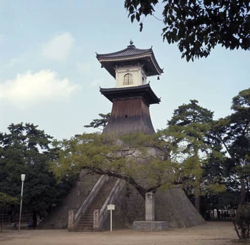 高灯籠の画像
