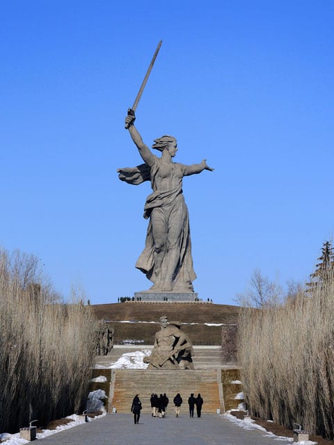母なる祖国像の画像