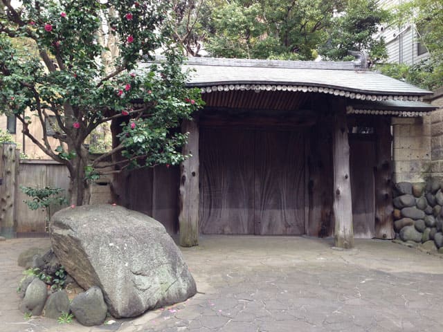 銅御殿の画像