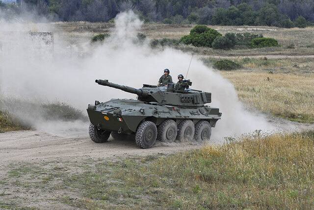 機動戦闘車の画像