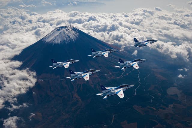 ブルー‐インパルスの画像