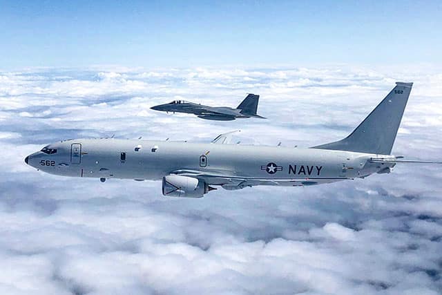 哨戒機の画像
