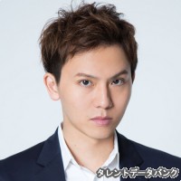 岡田亮輔の画像