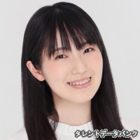 石川由依の画像