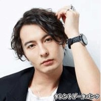 藤田玲の画像
