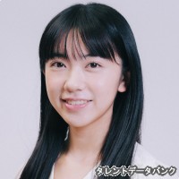 石井萌々果の画像