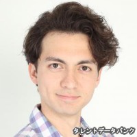 マイケル・リーヴァスの画像