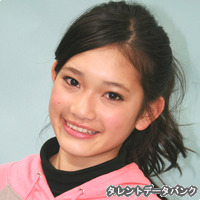 井手上梓の画像