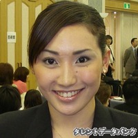 石黒由美子の画像