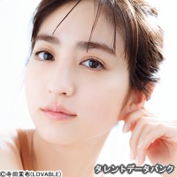 堀田茜の画像