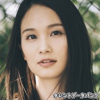 秦麻里子の画像