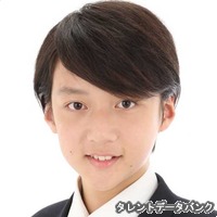 照井佳亮の画像