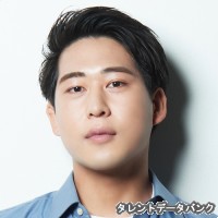 氏家康成の画像