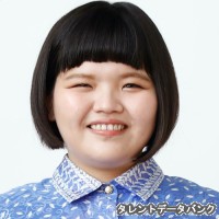 荻野紗那の画像