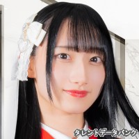 信野樹奈の画像