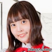 秋吉真衣の画像