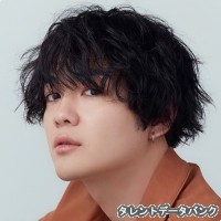 岩中睦樹の画像